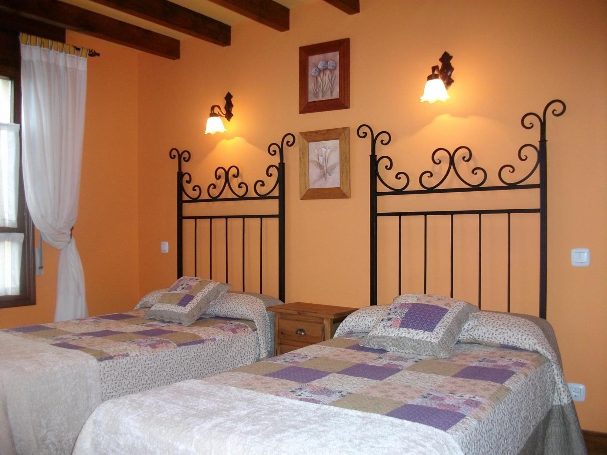 Casa De Labranza Ria De Castellanos Hotel Arnuero Luaran gambar