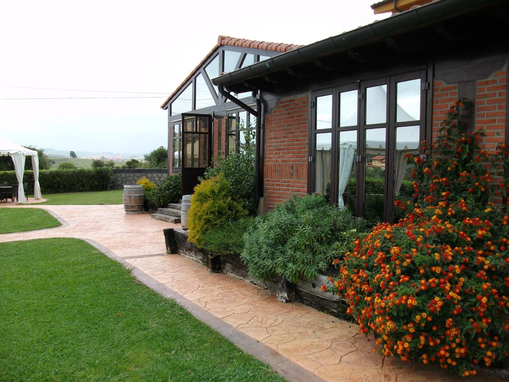 Casa De Labranza Ria De Castellanos Hotel Arnuero Luaran gambar
